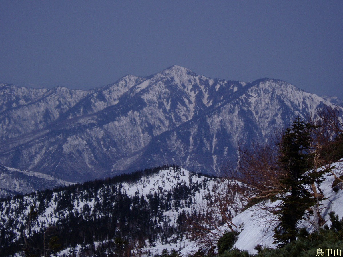 秋山郷の鳥甲山